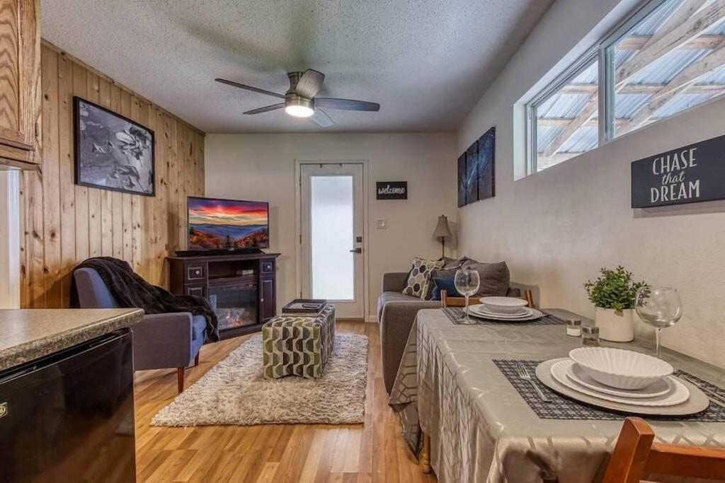 Moonlight Cottage - Your Romantic & Scenic Escape Sevierville Esterno foto