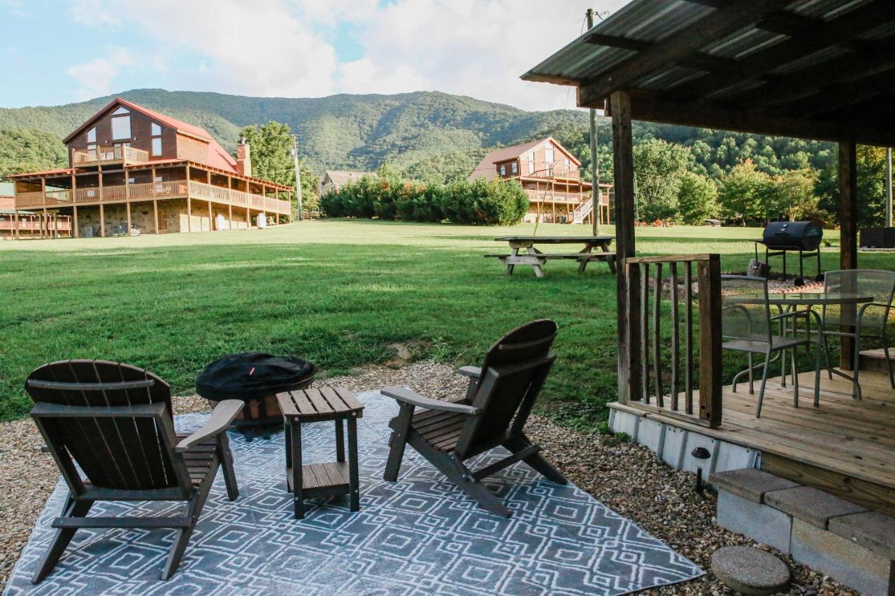Moonlight Cottage - Your Romantic & Scenic Escape Sevierville Esterno foto