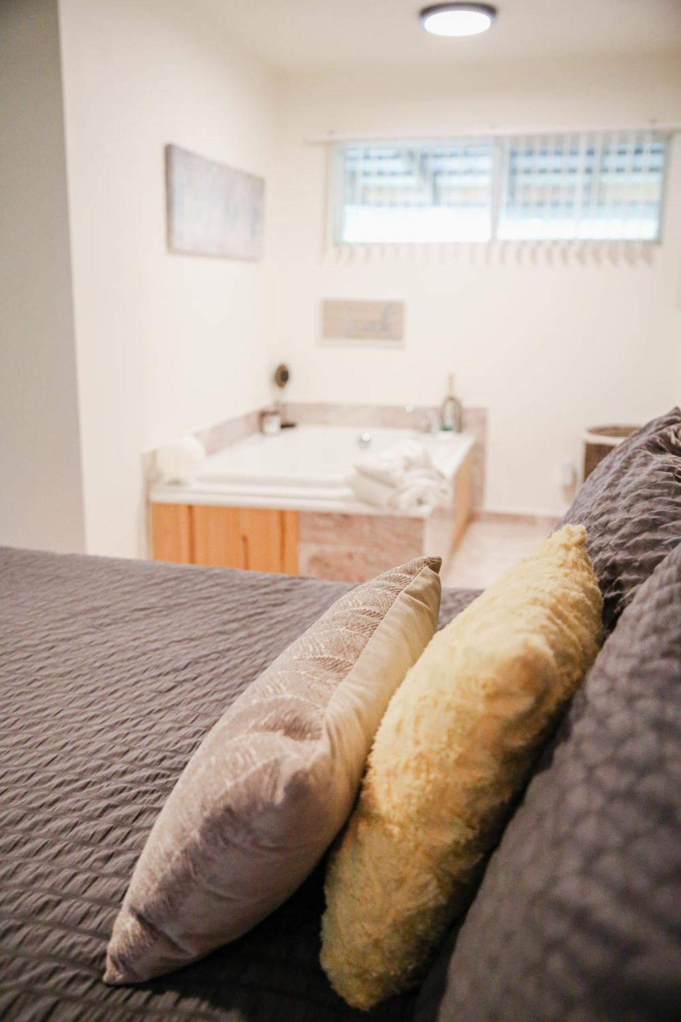 Moonlight Cottage - Your Romantic & Scenic Escape Sevierville Esterno foto